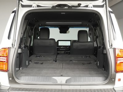 2024 Toyota LAND CRUISER 250 — миниатюра 23