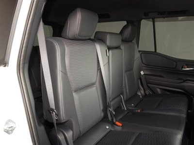 2024 Toyota LAND CRUISER 250 — миниатюра 19