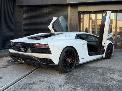 2017 Lamborghini AVENTADOR — миниатюра 13