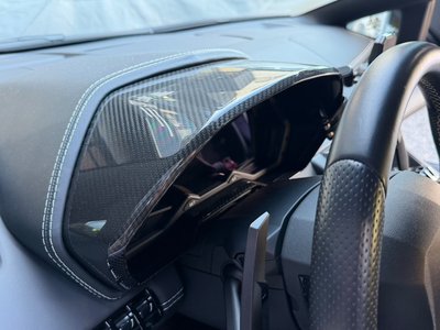LAMBORGHINI AVENTADOR - 7