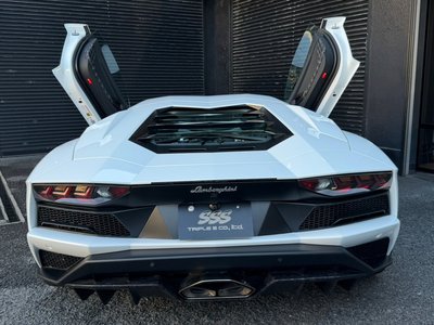 2017 Lamborghini AVENTADOR — миниатюра 12