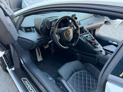 2017 Lamborghini AVENTADOR — миниатюра 18