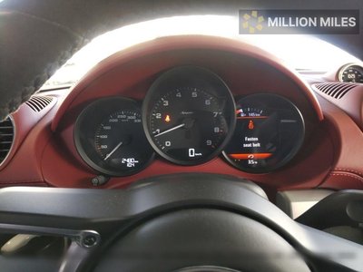 PORSCHE 718 SPYDER - 6