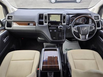 TOYOTA GRAND ACE - 6