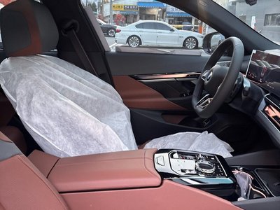صورة مصغرة 11 لـ 2025 BMW 5 SERIES