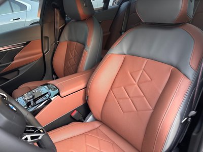 صورة مصغرة 12 لـ 2025 BMW 5 SERIES