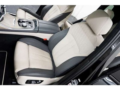 2023 BMW X7 — миниатюра 31