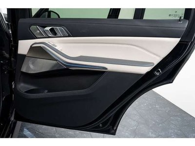 2023 BMW X7 — миниатюра 33