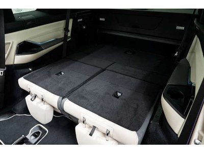 2023 BMW X7 — миниатюра 46