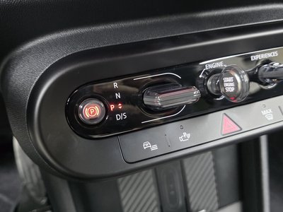 صورة 9 لـ 2025 MINI COOPER S