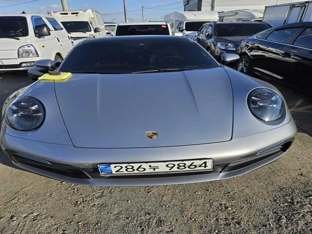 PORSCHE 911 - View 1