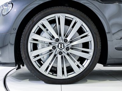 BENTLEY FLYING SPUR - 6