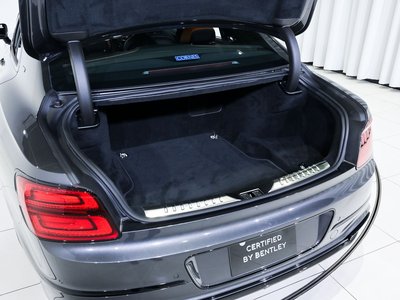 BENTLEY FLYING SPUR - 9