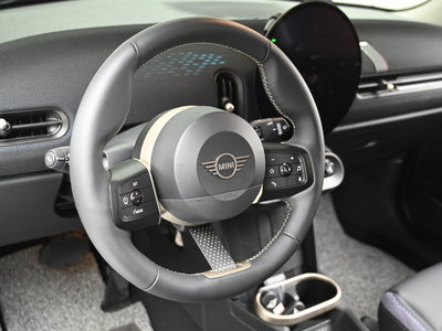 صورة مصغرة 13 لـ 2025 MINI COOPER C