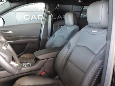 صورة 10 لـ 2025 Cadillac XT4