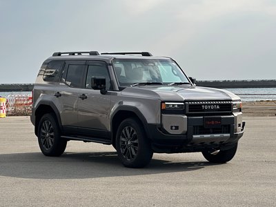 TOYOTA LAND CRUISER 250 - 7