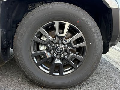 TOYOTA LAND CRUISER 250 - 8