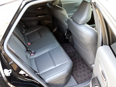 صورة مصغرة 39 لـ 2024 Toyota CROWN SPORT