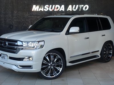TOYOTA LAND CRUISER 200