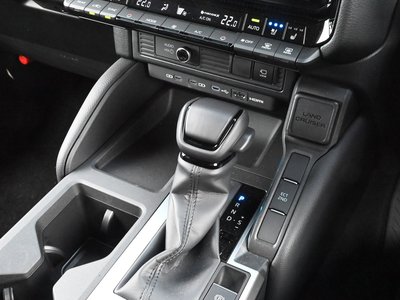 2025 Toyota LAND CRUISER 250 — миниатюра 77
