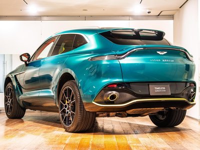 ASTON MARTIN DBX - 7