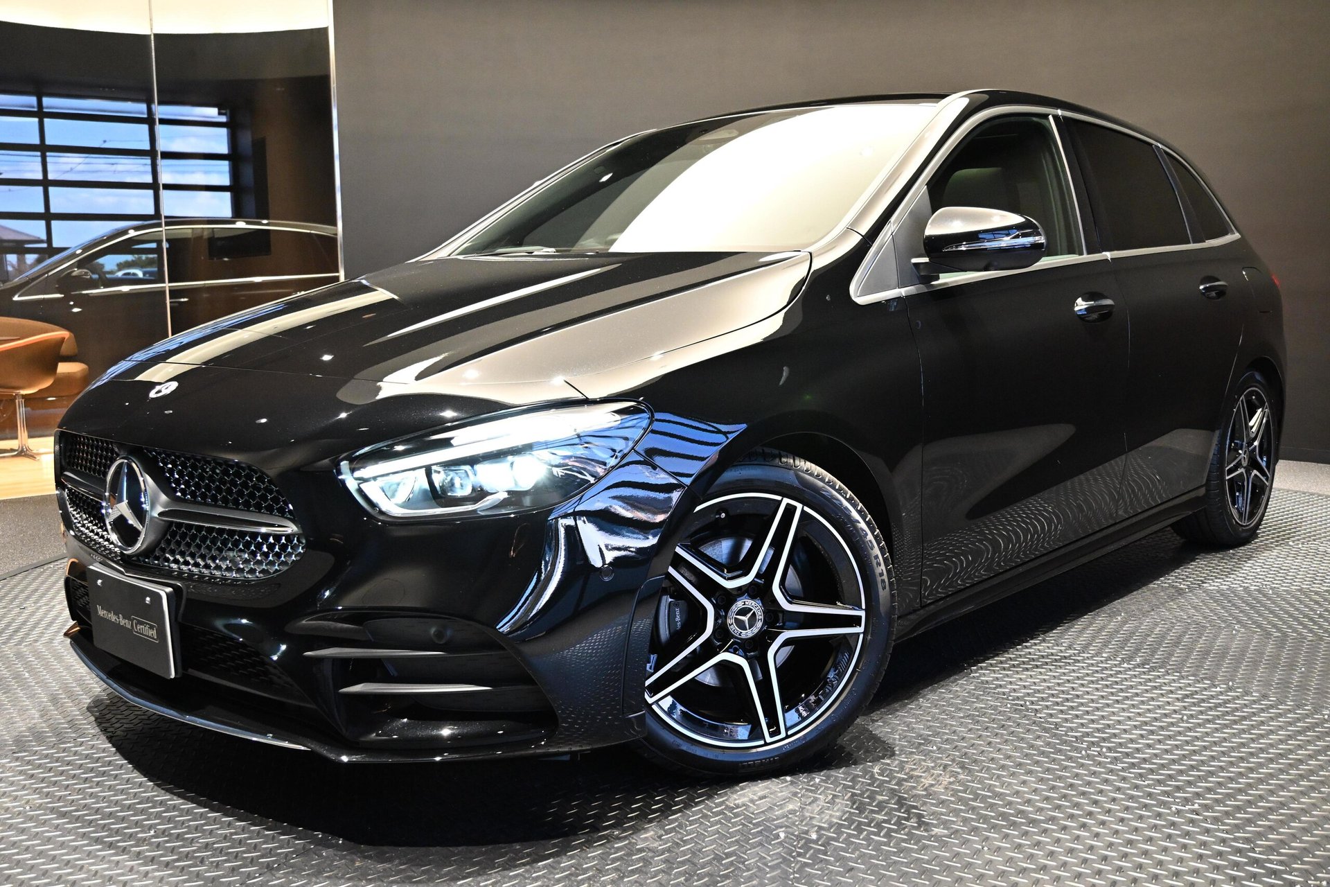 MERCEDES-BENZ B-CLASS - View 1