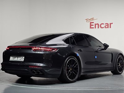 2019 Porsche PANAMERA — фото 4