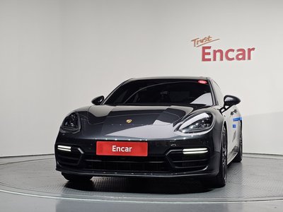 2019 Porsche PANAMERA — фото 2
