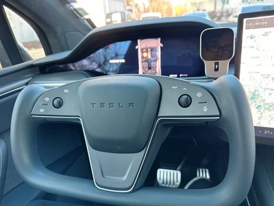 TESLA MODEL X - 10