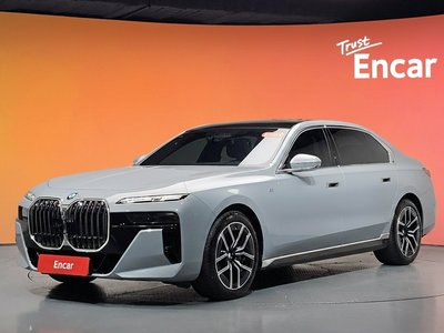 BMW 7 SERIES - 1