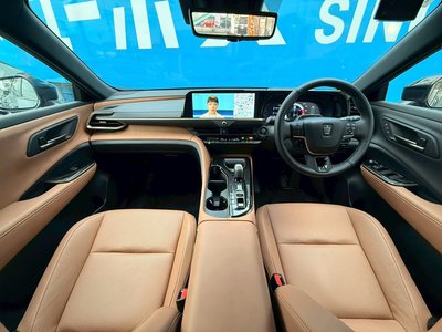 TOYOTA CROWN SPORT - 3