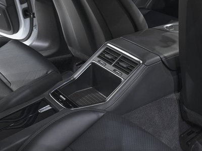 صورة مصغرة 32 لـ 2021 Porsche PANAMERA