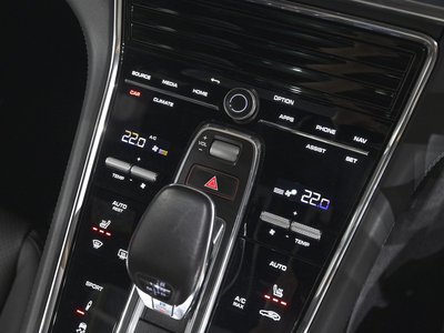صورة مصغرة 22 لـ 2021 Porsche PANAMERA