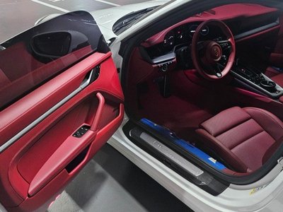 صورة 8 لـ 2023 Porsche 911