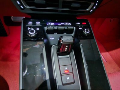 صورة مصغرة 13 لـ 2023 Porsche 911