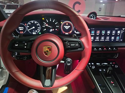 صورة مصغرة 11 لـ 2023 Porsche 911
