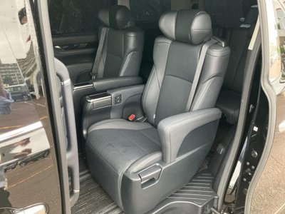TOYOTA ALPHARD - 8