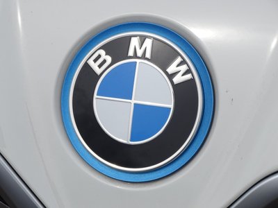 2025 BMW I4 — миниатюра 15