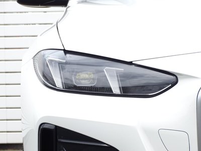 2025 BMW I4 — миниатюра 13