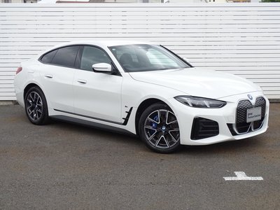 BMW I4 - 10