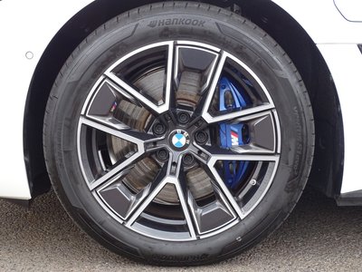 2025 BMW I4 — миниатюра 26