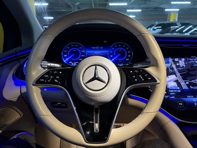 MERCEDES-BENZ EQS - 8