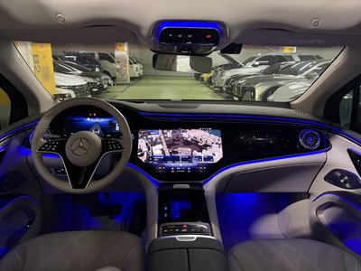 MERCEDES-BENZ EQS - 5