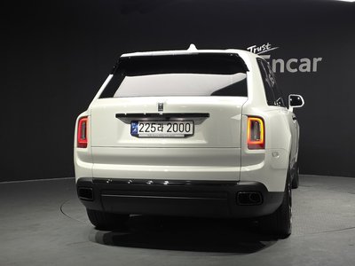 ROLLS-ROYCE CULLINAN - 4