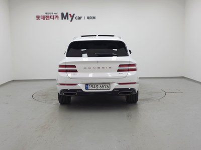 صورة 3 لـ 2022 Genesis GV80