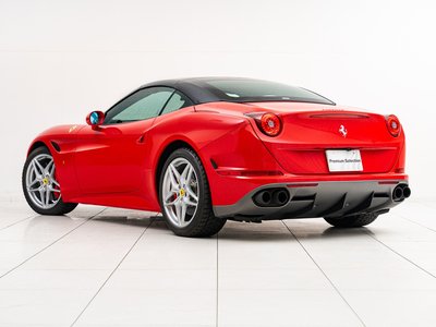 FERRARI CALIFORNIA T - 10