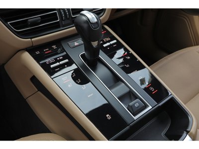 2022 Porsche MACAN 缩略图 13