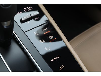 2022 Porsche MACAN 缩略图 31