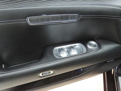 2022 Genesis G90 (RS4) photo 9
