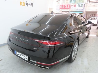 2022 Genesis G90 (RS4) photo 2